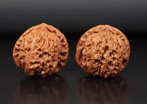 有多少问题坚果流入市场呢，其涉案金额达到了多少？