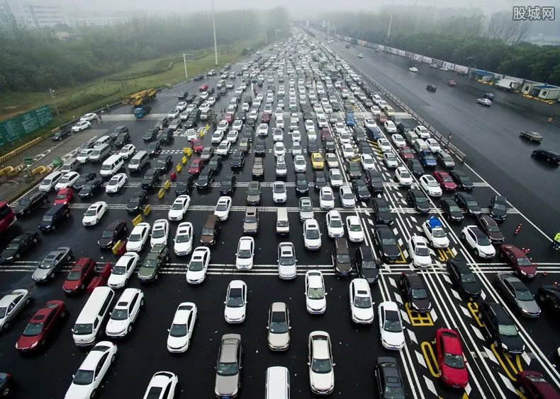 28个省份恢复客运 重庆市省际包车已全面恢复运转