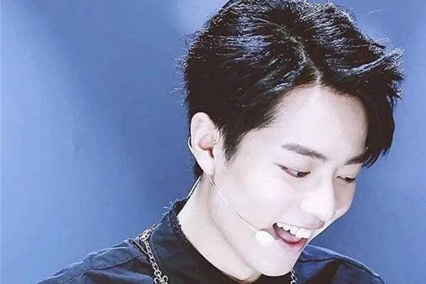 王一博为肖战庆生,真的是博君一肖,你看出来什么了?