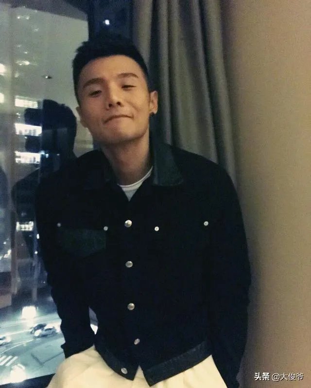 李荣浩回应选歌质疑，拒绝区别对待，音乐是否存在“高低贵贱”？