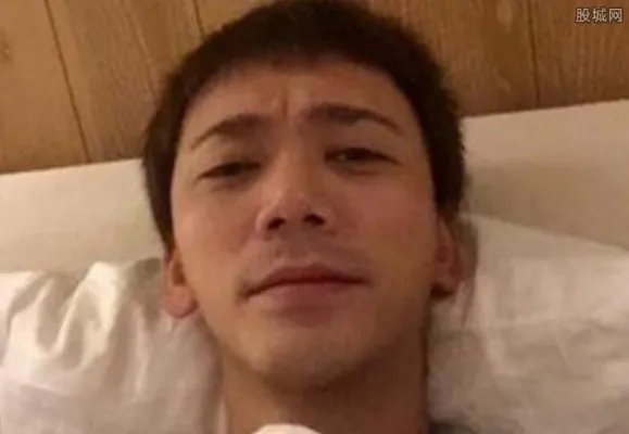 苏见信黑道背景竟然是这样的 黑道大哥家道中落？