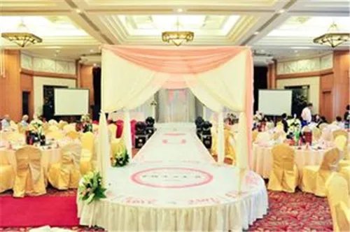 婚庆t台布置图片 如何布置婚礼t台