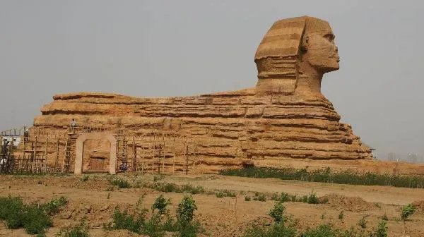 石家庄狮身人面像的修建过程