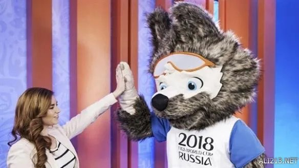2018年世界杯吉祥物揭晓：它竟是这样的一只小狼！