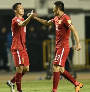 上届世界杯预选赛12强赛,为什么半个亚洲都在帮中国?