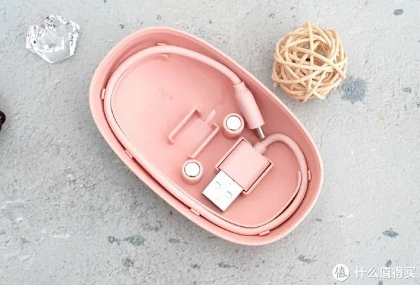 能震会吸,极速狂飙,这谁顶得住?姑娘们!轻喃 0号吮吸按摩器,是最了解我们身体的“知音”