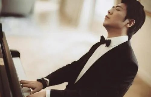 郎朗中午抱着吉娜睡觉，究竟发生了什么导演组都来不及救场？