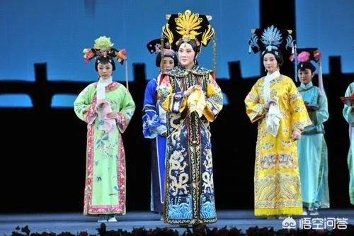 袁慧琴被叫做最美老旦,她的表演到底怎么样?