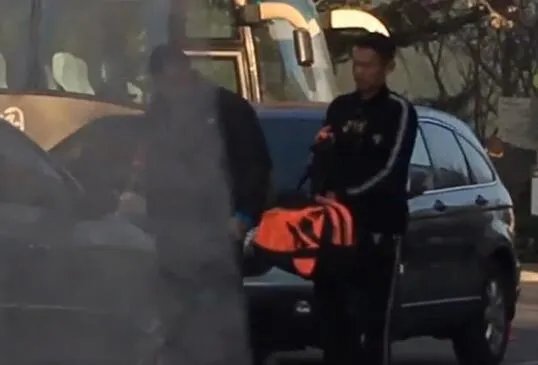 林丹称做好自己就好 出轨事件后林丹首露面