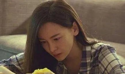 体面歌词是什么意思：体面唱出了大家分手心声