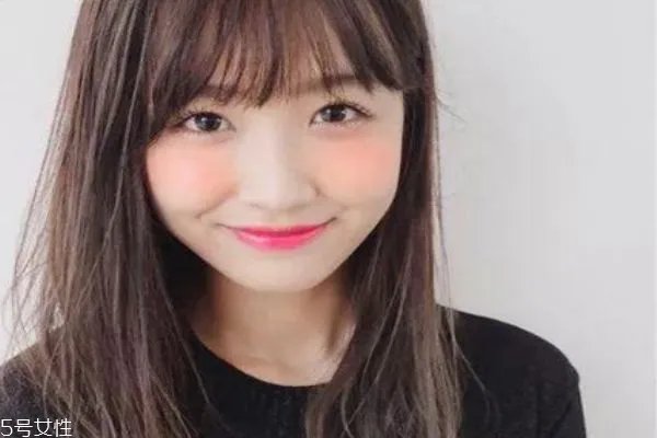 2019春夏发型趋势 2019年中长发流行发型女