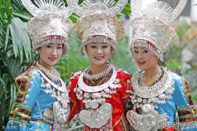 中国那个少数民族服装最好看