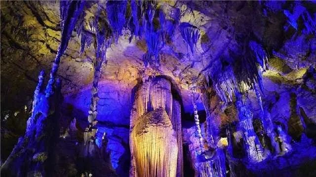 地下喀斯特地貌的溶洞有什么