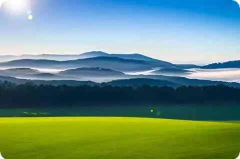 中国第一个飞行员是谁?