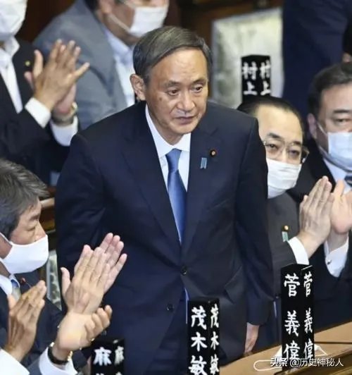 日本新首相菅义伟到底是个怎样的人?