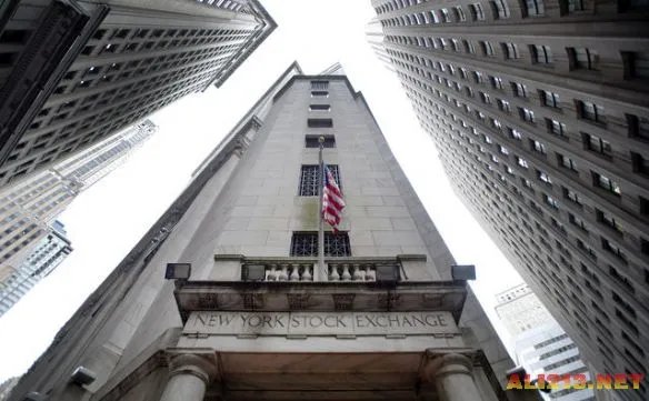 华尔街招聘有新招:只写简历请绕道 会玩游戏才是王道