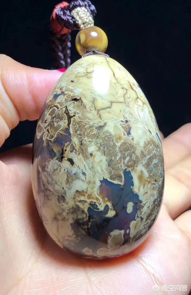 琥珀和蜜蜡真正的区别是什么？