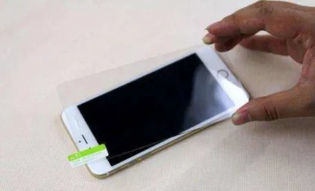 怎样看手机表面有没有膜