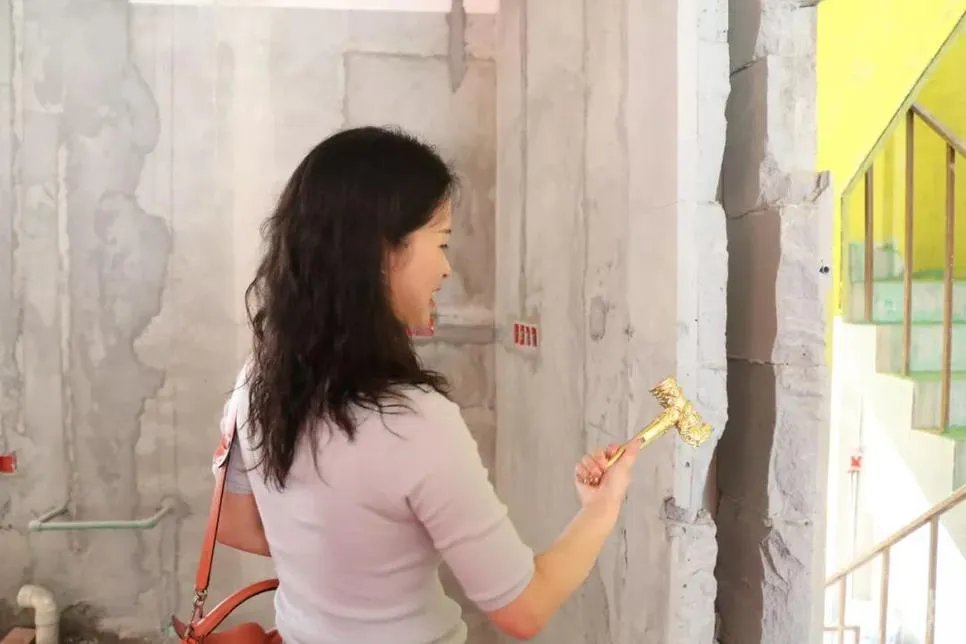 恭祝康悦别墅胡总尊宅开工大吉！