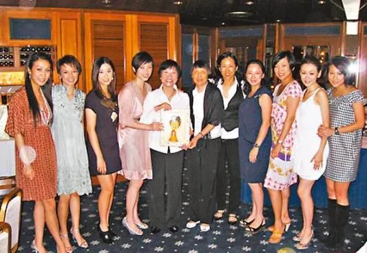 港姐之母陈紫莲离世真正原因曝光 香港半个娱乐圈都来悼念