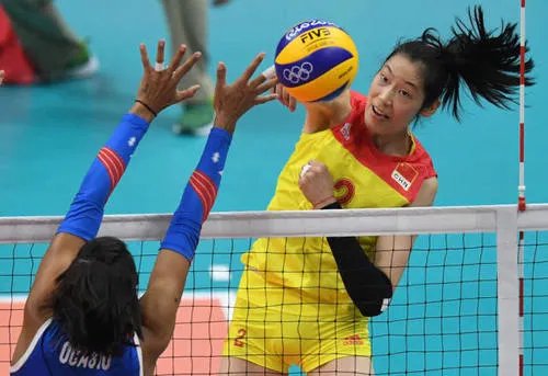 朱婷获全国先进工作者，为何网友说她是荣誉收割机？