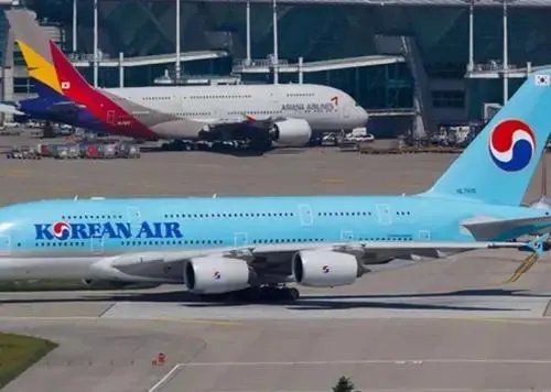 5月要求恢复中美航班，现又全面禁止中国航班，特朗普有何企图？