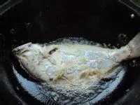 马里加葱香塔鱼的做法