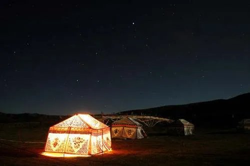 乌兰巴托的夜歌词