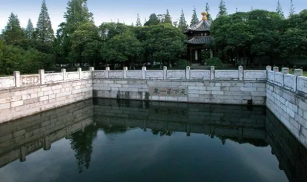 简介中国四大著名泉水