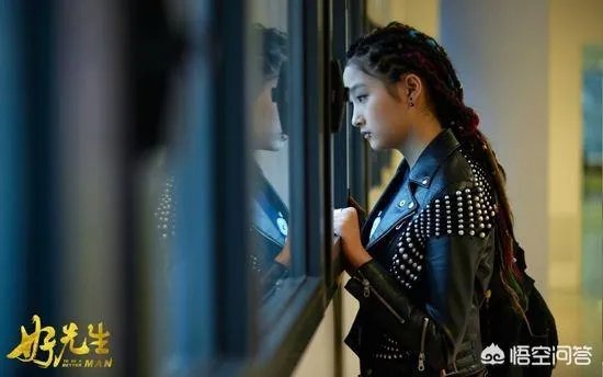 关晓彤王源两位童星成年之后经历了哪些惹争议的转变?