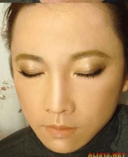 OMG！这是要逆天吗？大叔竟然也能变美女