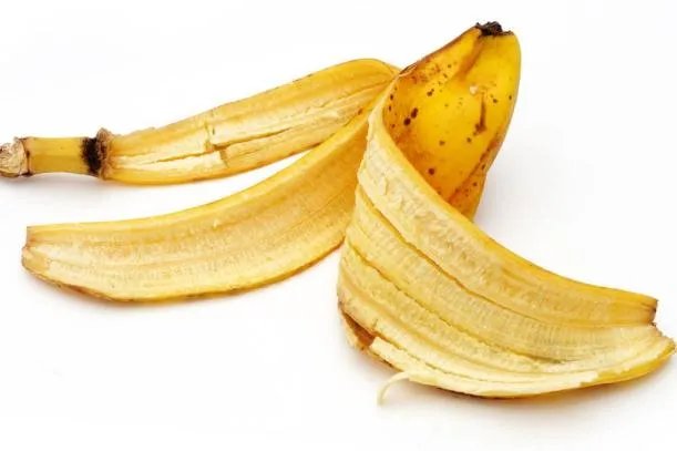 香蕉皮有黑点了还能吃吗 香蕉皮有黑点是什么原因