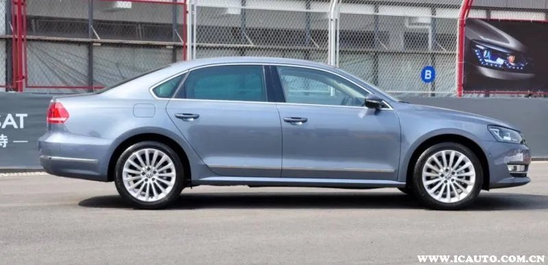 帕萨特与辉腾的区别,大众帕萨特和辉腾的标志区别