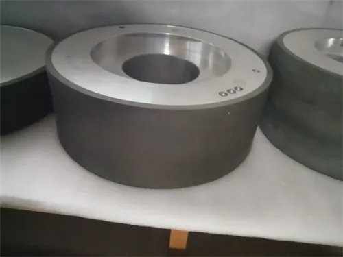 金刚石砂轮用什么修整