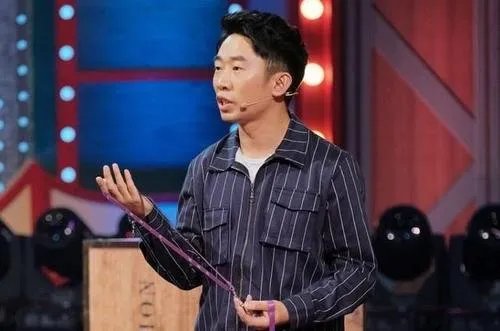 周深和杨迪都道歉了两次，为何《青春环游记》如此让人不解？