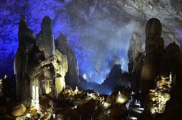 地下喀斯特地貌的溶洞有什么