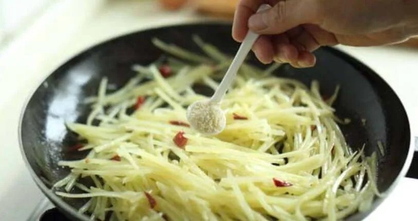 酸辣土豆丝是哪里的菜