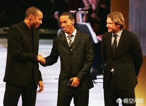 作为梅西和C罗之后的最强者,26岁的内马尔和26岁的亨利谁更厉害?