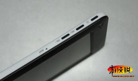 平板电脑白菜价！深圳7寸电容屏平板仅369元