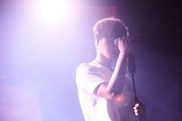 炎亚纶感谢粉丝是什么原因？