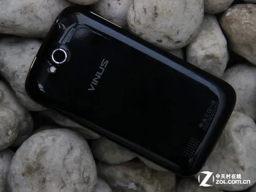 大容量电池+流线外观 VINUS VS8000评测