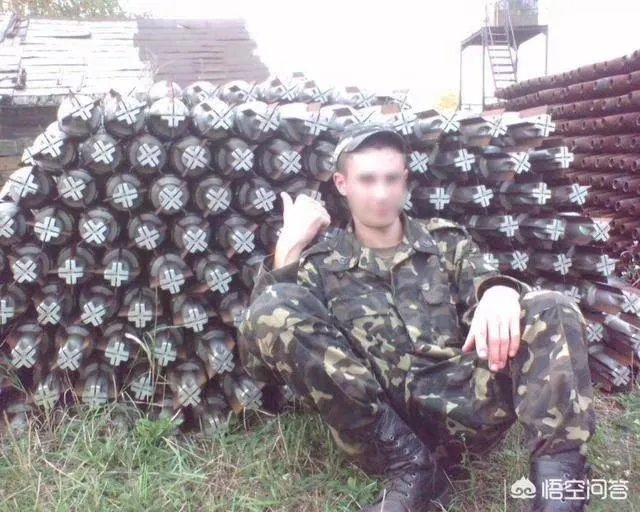 乌大型军火库就爆炸了