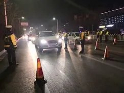 贵阳一越野车高速冲向公交站台撞死等车女子，警方对此有何表示？