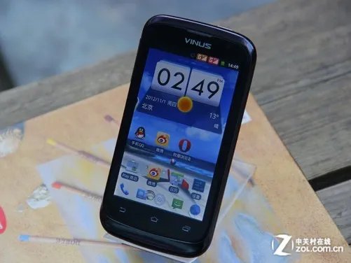 大容量电池+流线外观 VINUS VS8000评测