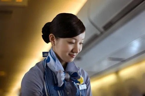 上海空姐骗走亲友900万，这属不属于诈骗？