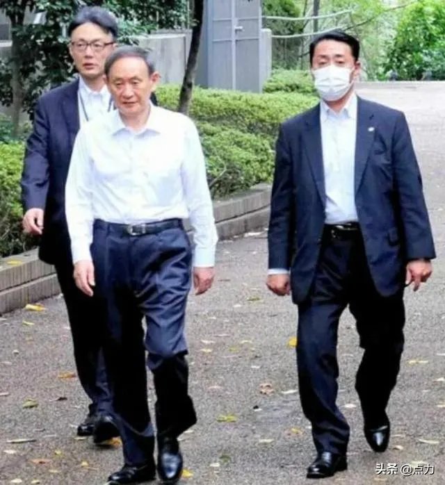 日本新首相菅义伟到底是个怎样的人?