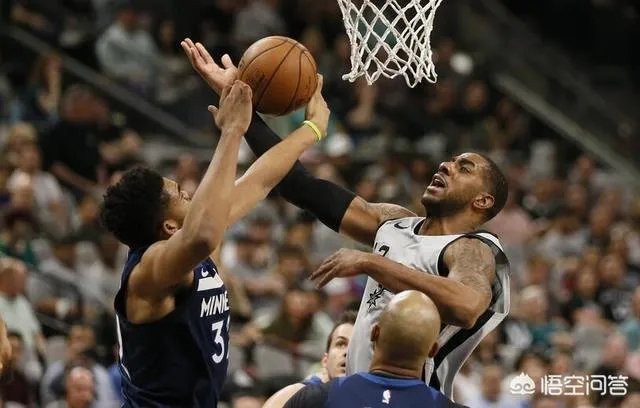 伦纳德复出无期，阿尔德里奇又受伤了，马刺能否渡过难关？