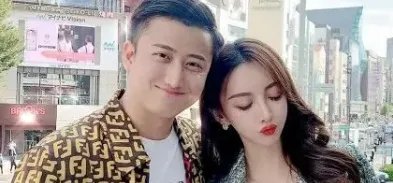 黄晓明被曝与叶珂恋爱,女方回应:不是为了和黄晓明在一起才离婚,你咋看