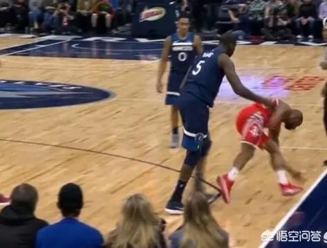 森林狼火箭比赛冲突迪昂为什么要推倒保罗？