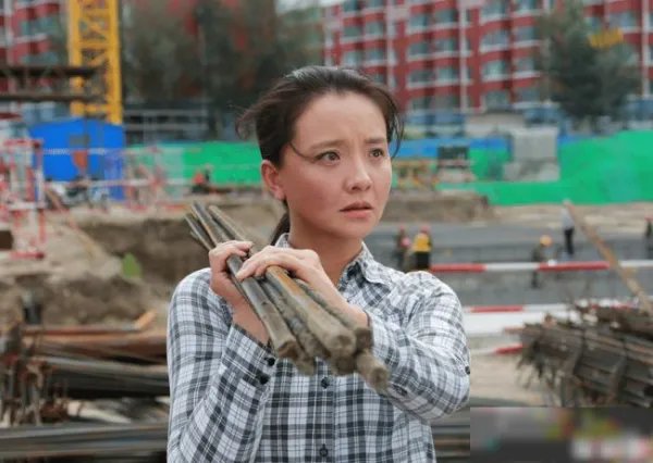 孙茜的年龄造假，在信息发达的时代，为何年龄也可以造假？